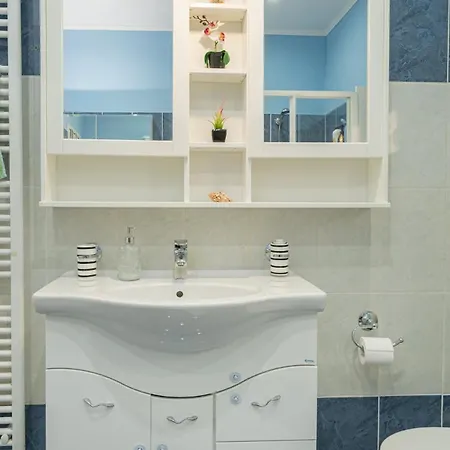 Vangel House * Chaliotata