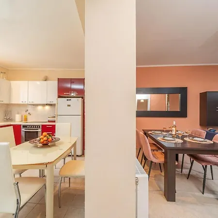 Vangel House Case de vacanță *