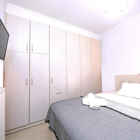 Vangel House Case de vacanță *