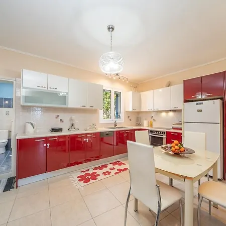 Vangel House Case de vacanță